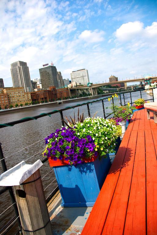 مبيت وإفطار سانت بول The Covington Houseboat المظهر الخارجي الصورة