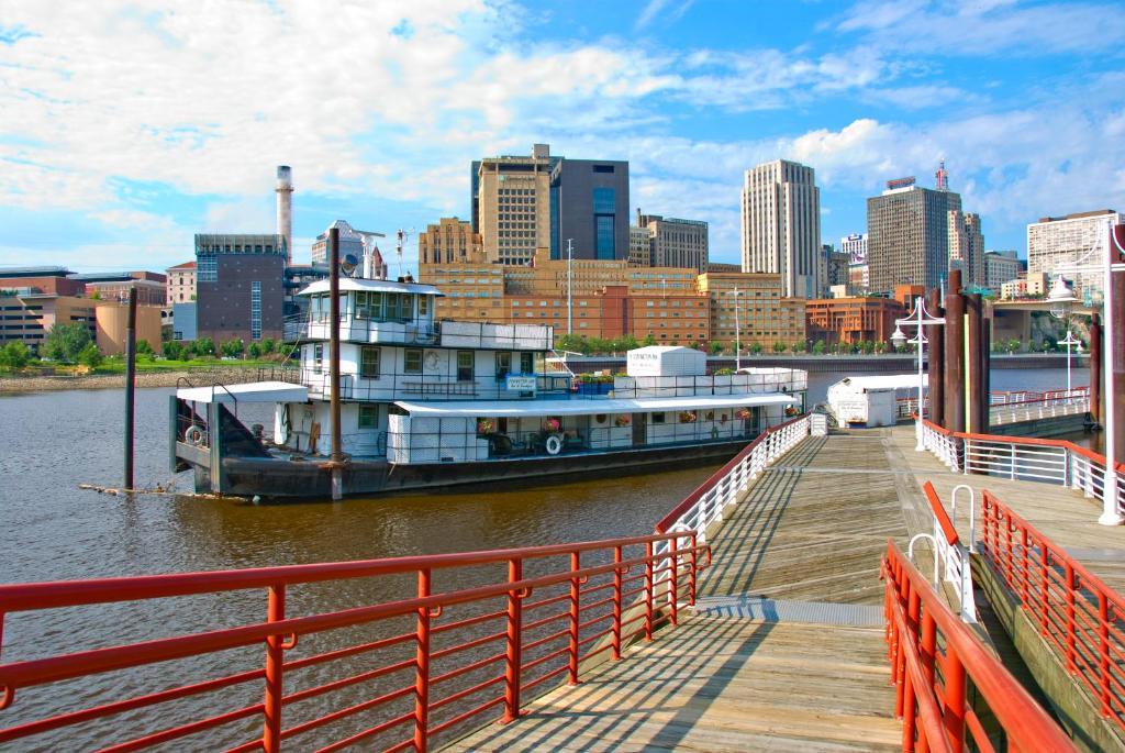 مبيت وإفطار سانت بول The Covington Houseboat المظهر الخارجي الصورة