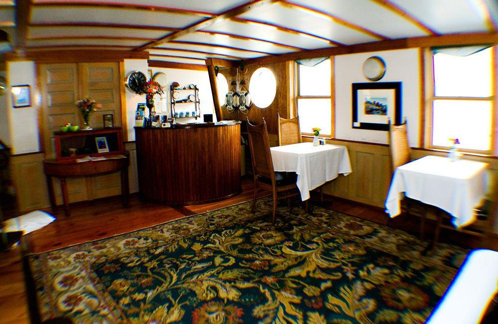 مبيت وإفطار سانت بول The Covington Houseboat المظهر الخارجي الصورة