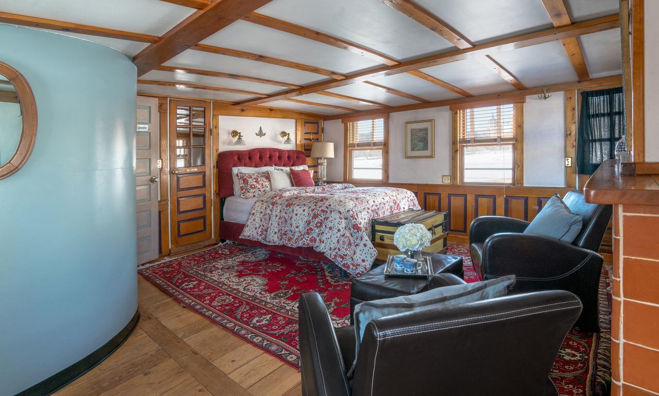 مبيت وإفطار سانت بول The Covington Houseboat المظهر الخارجي الصورة